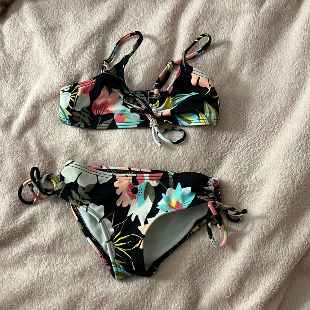 4t black Kauai Surf bikini.